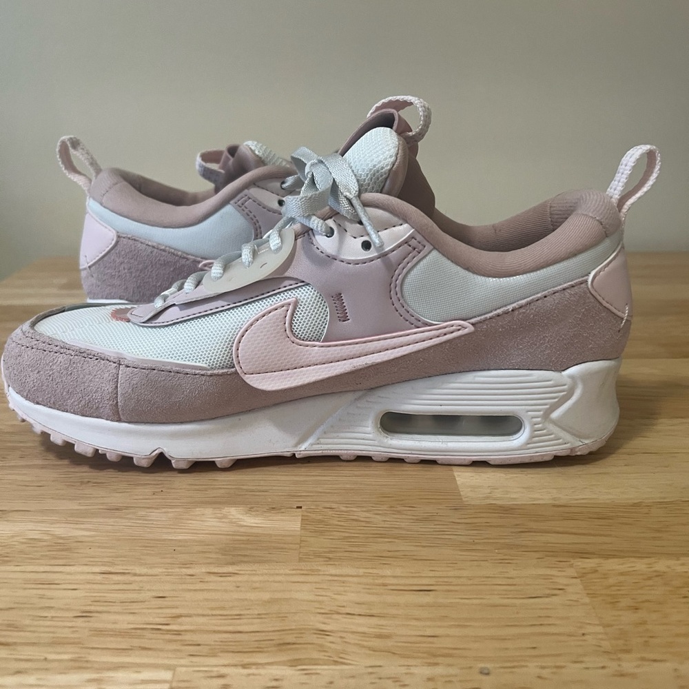 Nike Blush Pink and White Air Max Sneakers size 7 - Picture 8 of 9